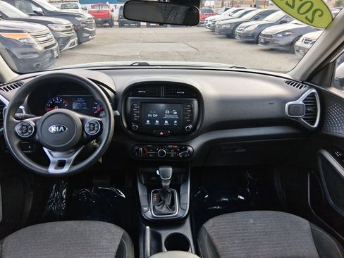 Used 2020 Kia Soul S image 19