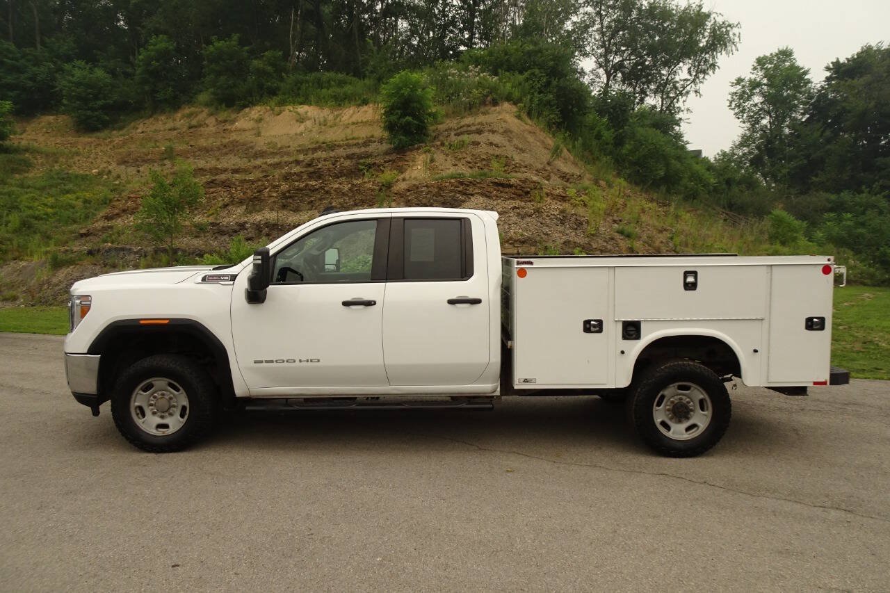 Used 2022 GMC Sierra 2500 Pro w/ Convenience Package AWD/4WD image 1
