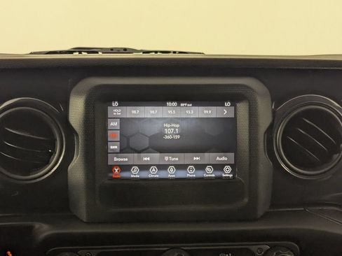 Used 2021 Jeep Wrangler Unlimited Sport AWD/4WD image 20