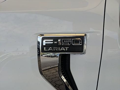 Used 2025 Ford F150 Lariat w/ Equipment Group 502A High image 12