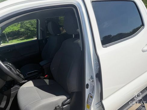 Used 2023 Toyota Tacoma SR AWD/4WD image 12