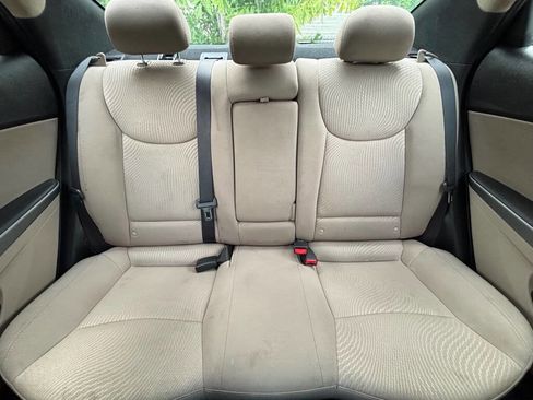 Used 2015 Hyundai Elantra SE w/ Option Group 02 image 21