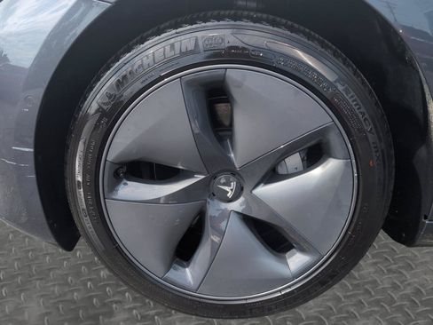 Used 2019 Tesla Model 3 Long Range RWD image 25