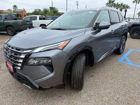 New 2026 Nissan Rogue Platinum w/ Platinum Premium Package AWD/4WD image 3