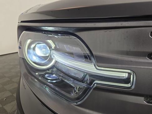 Used 2023 Ford Bronco Sport Badlands image 9