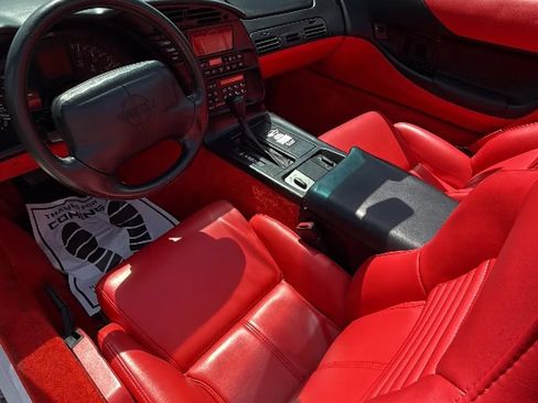 Used 1996 Chevrolet Corvette Coupe RWD image 29