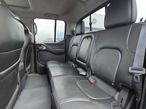 Used 2021 Nissan Frontier PRO-4X w/ Pro-4x Utility Package image 24