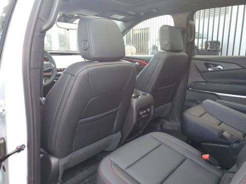 New 2026 Chevrolet Traverse Z71 w/ Driver Confidence Package image 16