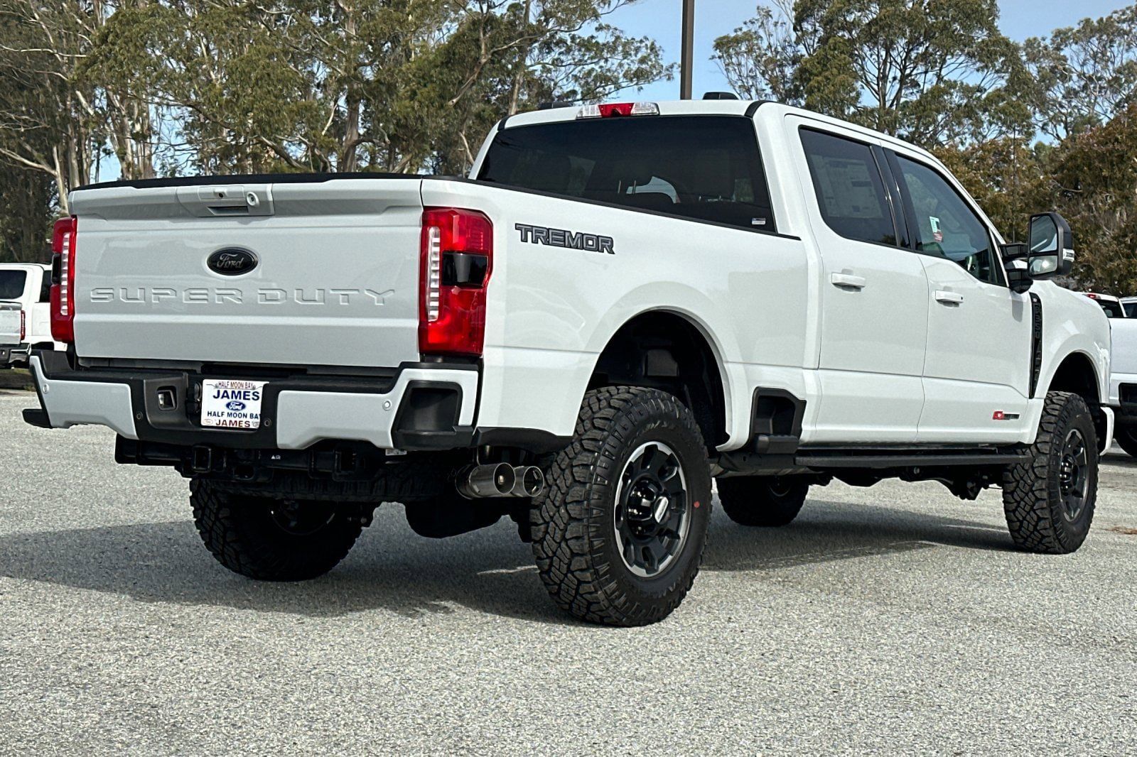 New 2026 Ford F350 XLT w/ XLT Premium Package AWD/4WD image 5
