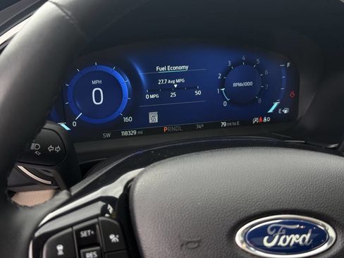 Used 2021 Ford Escape SEL w/ Technology Package AWD/4WD image 17