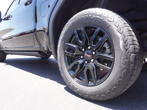 Certified 2024 GMC Sierra 1500 Elevation w/ X31 Off-Road Package AWD/4WD image 7