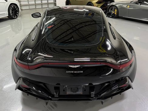 Used 2019 Aston Martin V8 Vantage Coupe RWD image 14