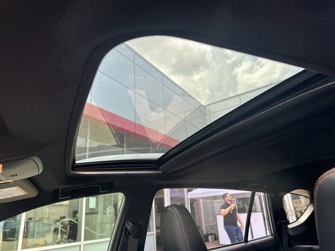 Used 2018 Toyota RAV4 SE w/ Power Extra Value Package FWD image 6
