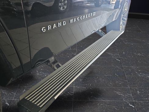 Used 2022 Jeep Grand Wagoneer Series II AWD/4WD image 51