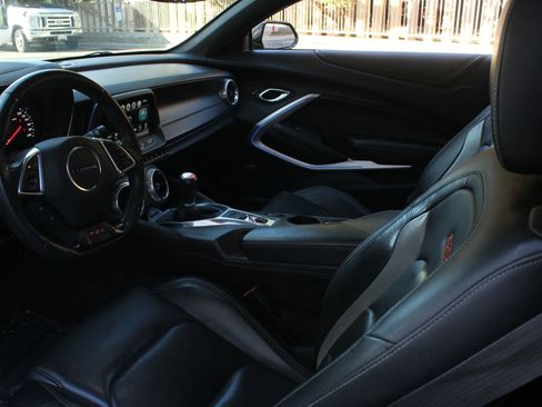 Used 2016 Chevrolet Camaro SS image 15