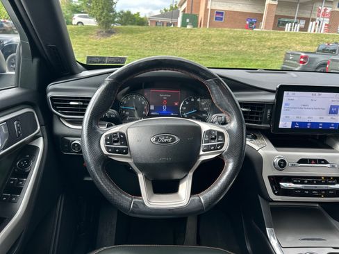 Certified 2022 Ford Explorer Timberline AWD/4WD image 2