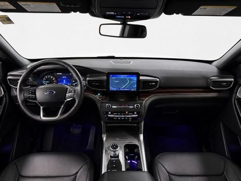 Used 2020 Ford Explorer Limited AWD/4WD image 23