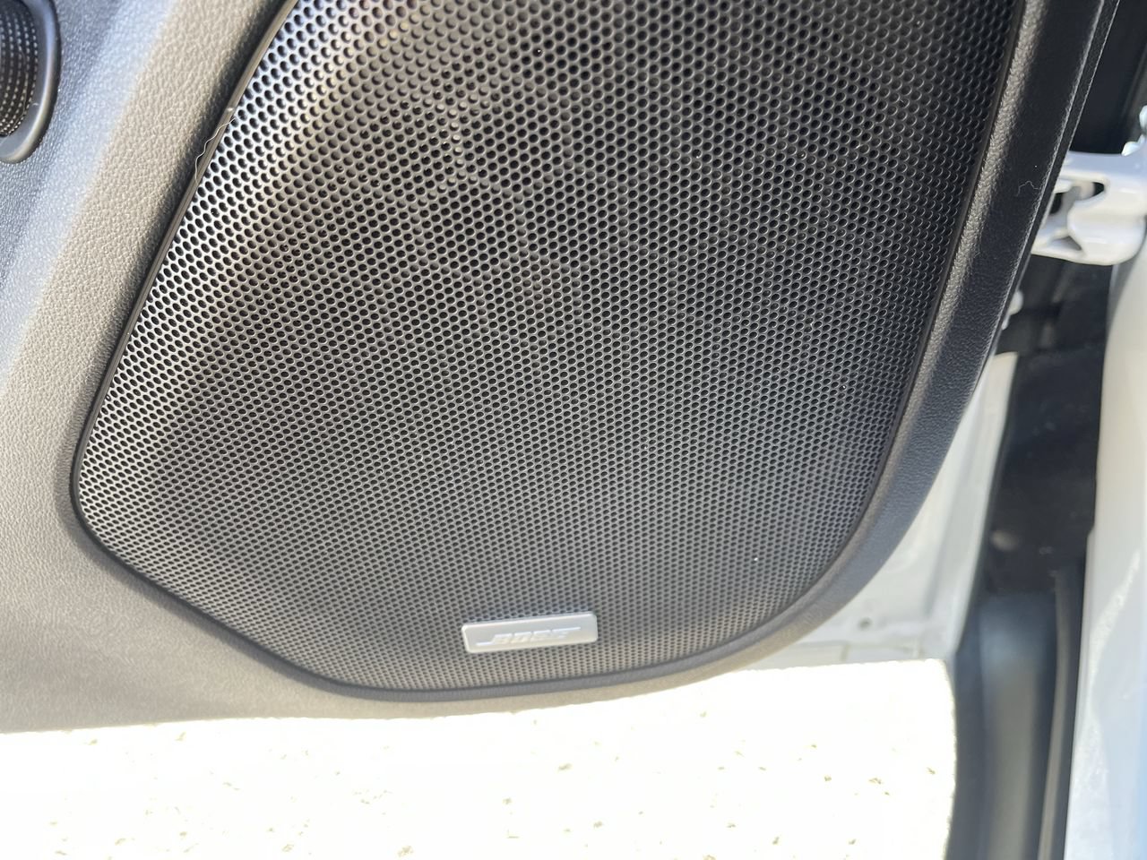 Used 2023 GMC Acadia SLT w/ Elevation Edition AWD/4WD image 25