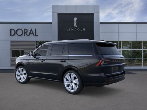 New 2025 Lincoln Navigator Black Label AWD/4WD image 4