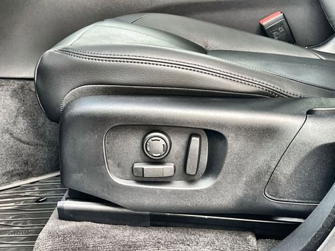 Used 2025 Land Rover Range Rover Velar Dynamic SE image 20