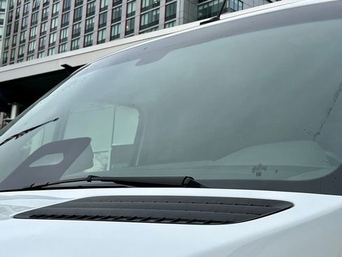 Used 2025 Mercedes-Benz Sprinter 2500 image 8