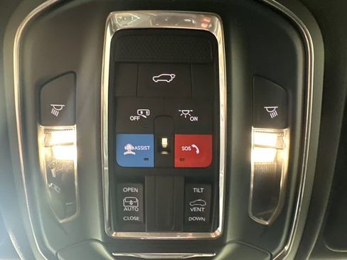 New 2025 Jeep Grand Cherokee L Laredo w/ Luxury Tech Group I image 19