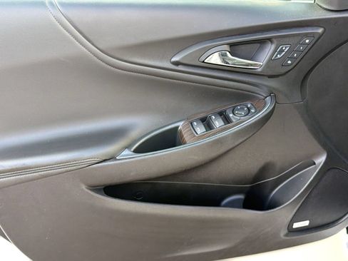 Used 2024 Chevrolet Malibu LT FWD image 12