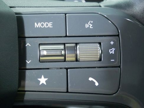 Used 2024 Kia EV9 Land AWD/4WD image 29