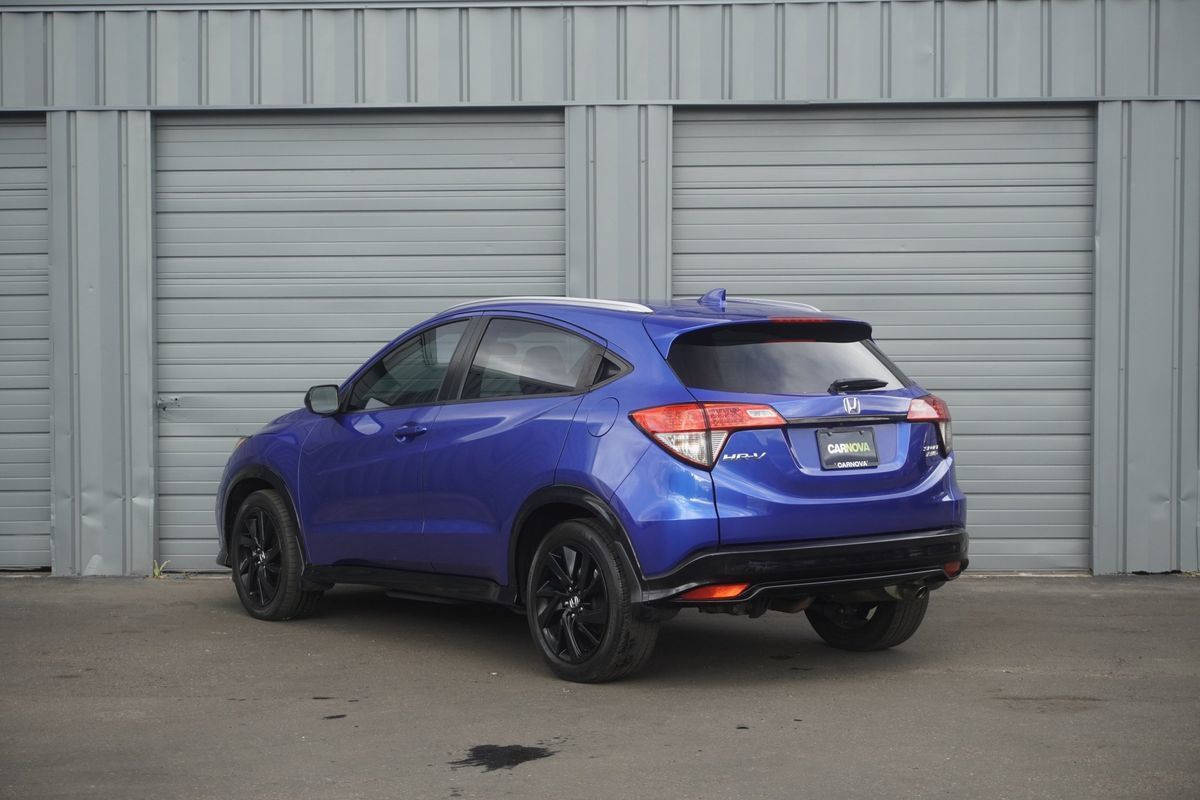 Used 2021 Honda HR-V Sport image 3