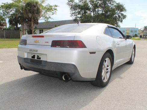 Used 2015 Chevrolet Camaro LS RWD image 22