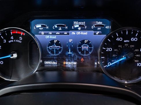 Used 2021 Ford F350 Lariat w/ Lariat Value Package AWD/4WD image 30