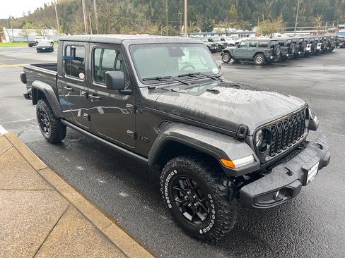 New 2026 Jeep Gladiator Sport image 4