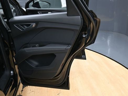 Used 2024 Audi Q4 e-tron Premium Plus w/ Premium Plus image 37