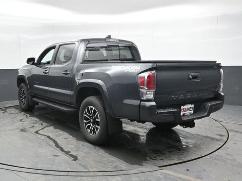 Used 2023 Toyota Tacoma TRD Sport image 11
