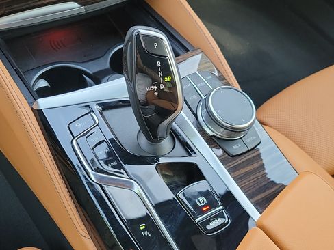 Used 2023 BMW 540i w/ M Sport Package RWD image 29