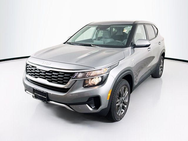 Certified 2023 Kia Seltos LX AWD/4WD image 1