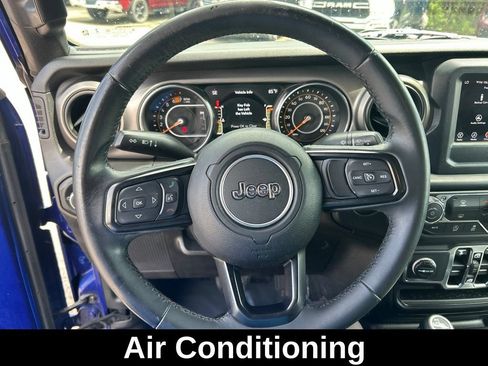 Used 2019 Jeep Wrangler Unlimited Sport S AWD/4WD image 16