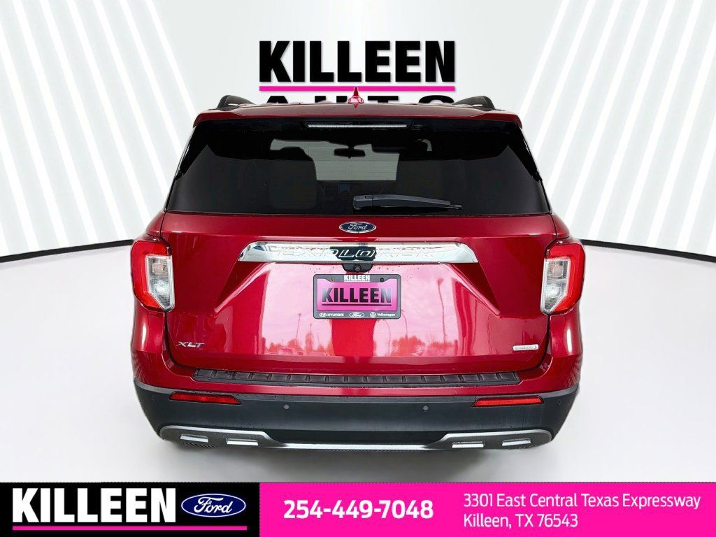 Used 2020 Ford Explorer XLT w/ Equipment Group 202A RWD image 8