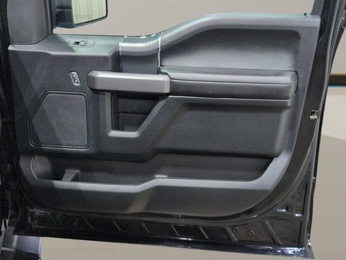 Used 2019 Ford F150 XLT w/ Equipment Group 302A Luxury AWD/4WD image 24
