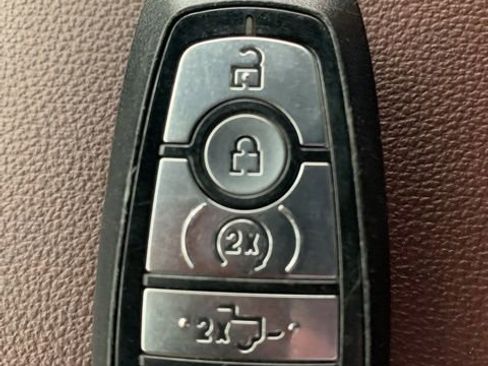 Used 2023 Ford F150 Lariat w/ Equipment Group 502A High image 39