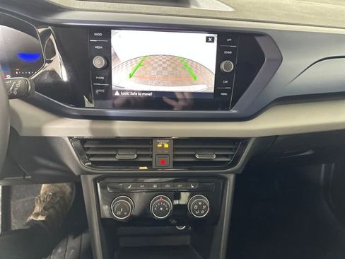 Used 2023 Volkswagen Taos SE image 22