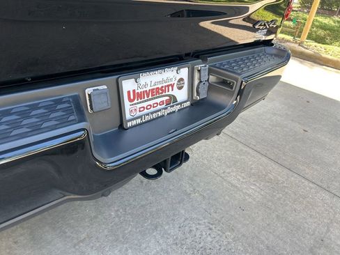 New 2023 RAM 2500 Limited image 26