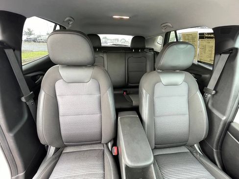 Used 2025 Chevrolet Trax LT w/ Driver Confidence Package FWD image 27