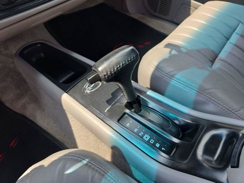 Used 1996 Chevrolet Impala SS RWD image 10