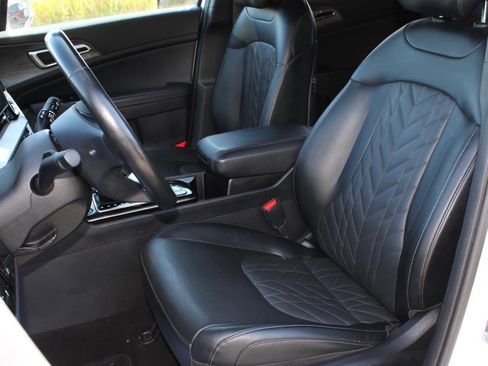 Certified 2023 Kia Sportage X-Line image 16