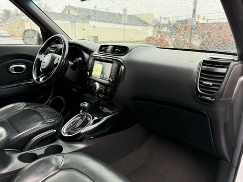 Used 2015 Kia Soul ! w/ Sun & Sound Package image 44
