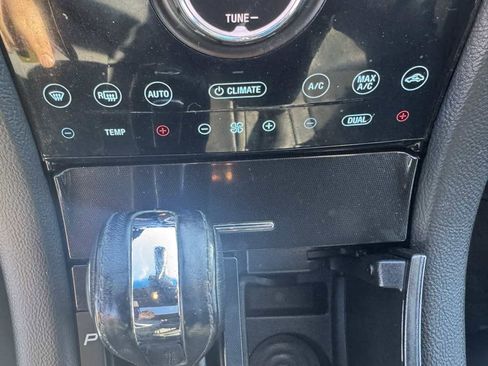 Used 2019 Ford Taurus Limited image 19