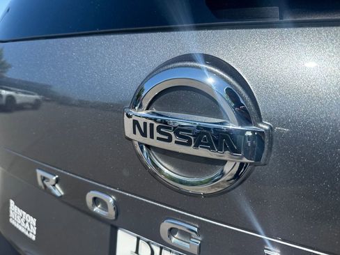 Used 2021 Nissan Rogue S FWD image 34