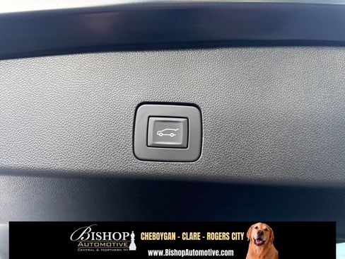 Used 2023 Buick Encore GX Select w/ Sport Touring Package AWD/4WD image 23