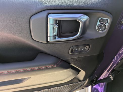 New 2026 Jeep Wrangler Unlimited Rubicon image 9